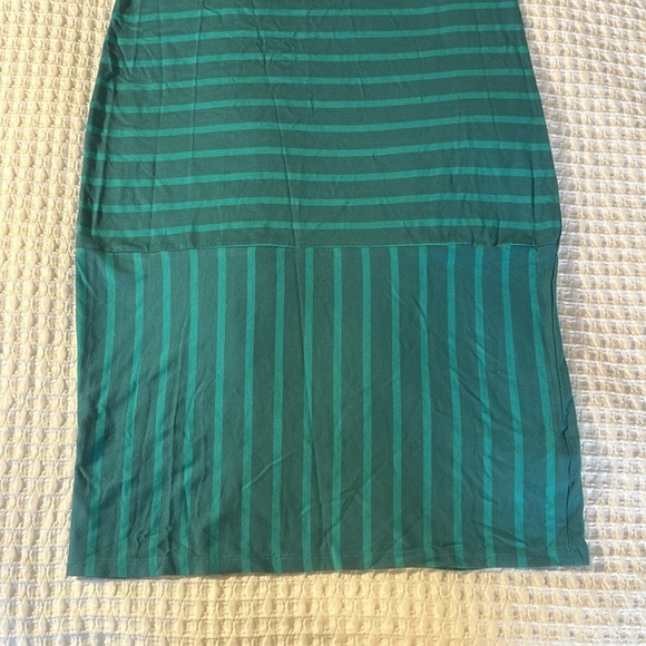 LuLaRoe Women’s Julia Dress/Size: Medium/Color: Green-Green Striped (NWT) - Picture 5 of 10